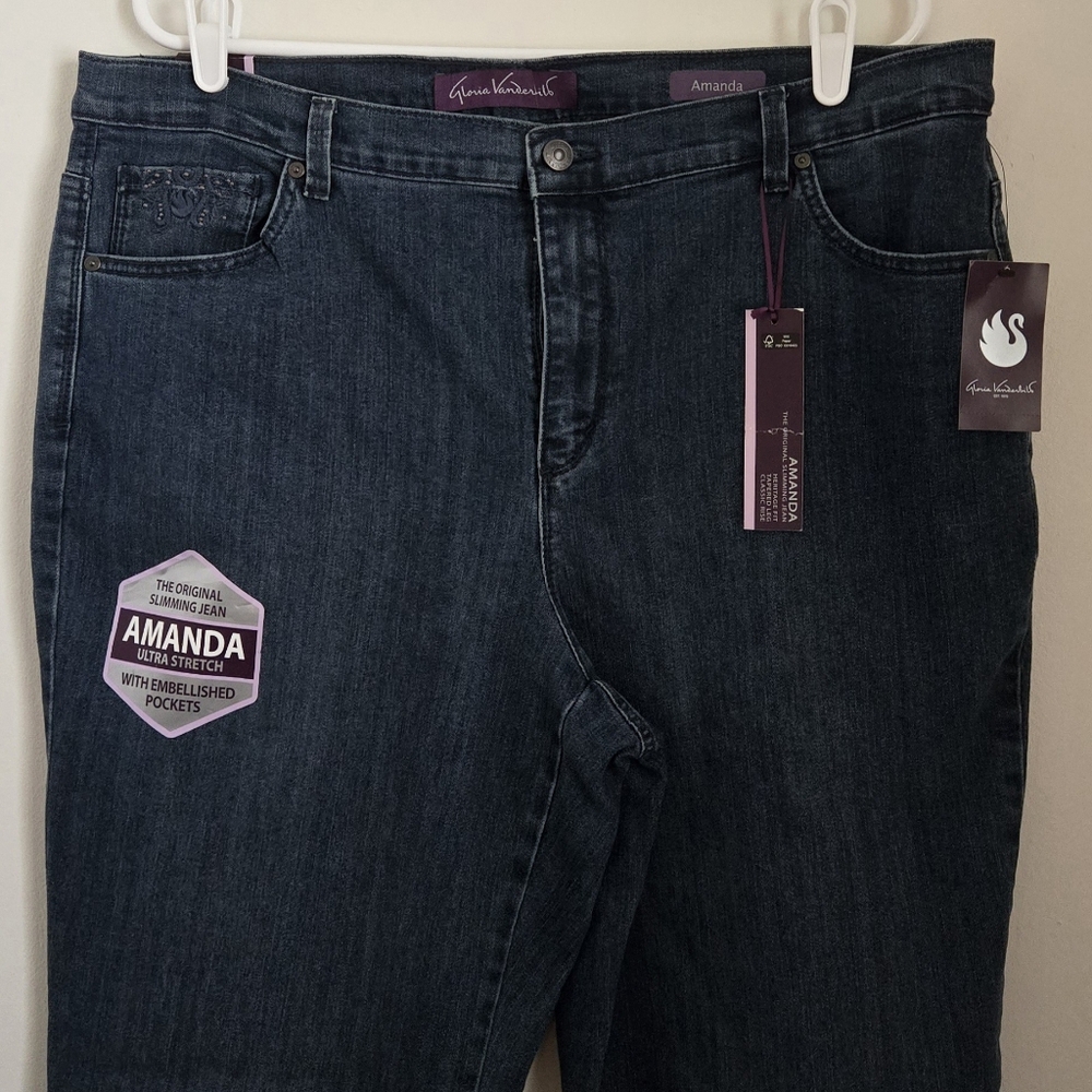 NWT GLORIA VANDERBILT Amanda Slimming Jeans Size 16W